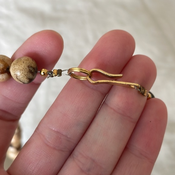 Vintage beaded necklace with hook clasp - Picture 3 of 3